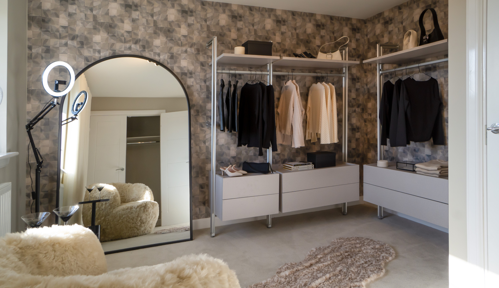 Bedroom 4 dressing room D
