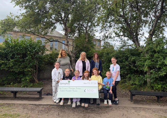 Cluny Primary - Cheque handover